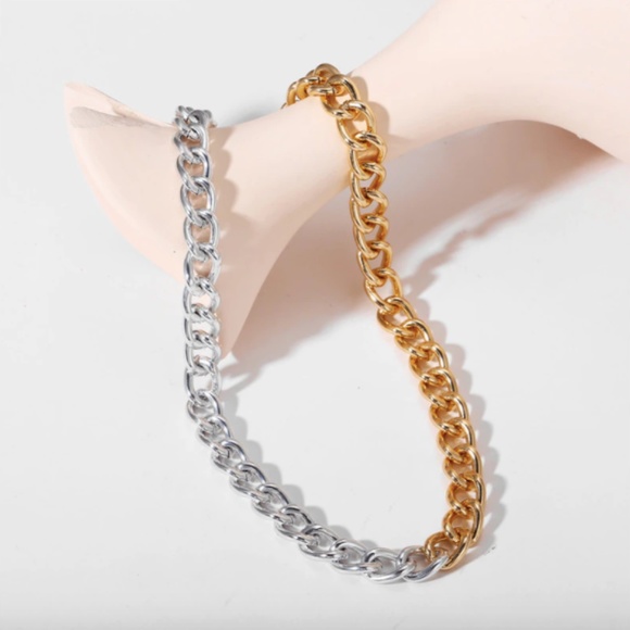 Two-toned Thick Gold Link Chain Choker Necklace - Picture 3 of 8